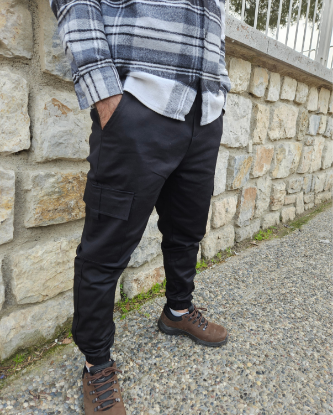 Bild von Cargo-Hose mit gewebtem Label an der Tasche Schwarz